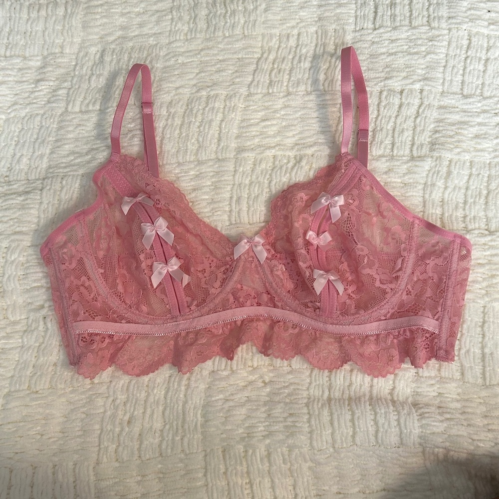 Pink Lace Bow Decorated Bra